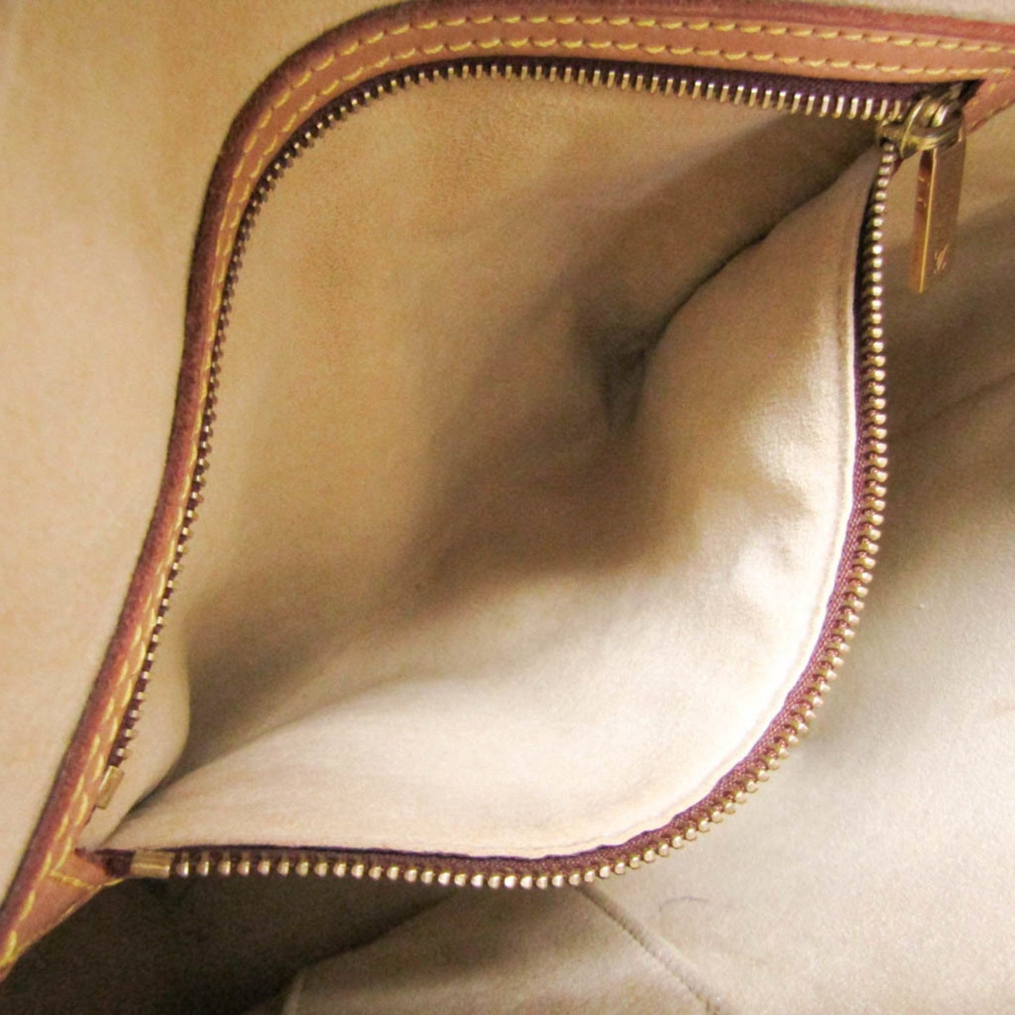 Louis Vuitton Looping Handbag Monogram Canvas GM