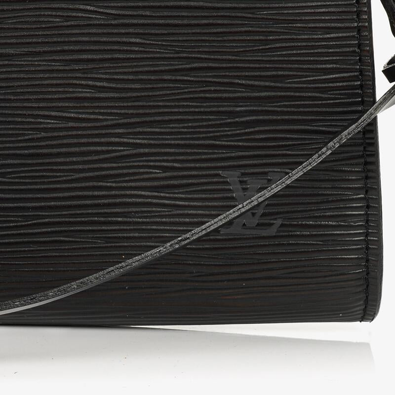 Louis Vuitton Pochette Accessoires Black EPI Leather Clutch Bag