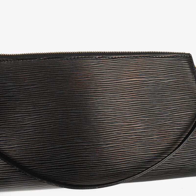 Louis Vuitton Pochette Accessoires Black EPI Leather Clutch Bag