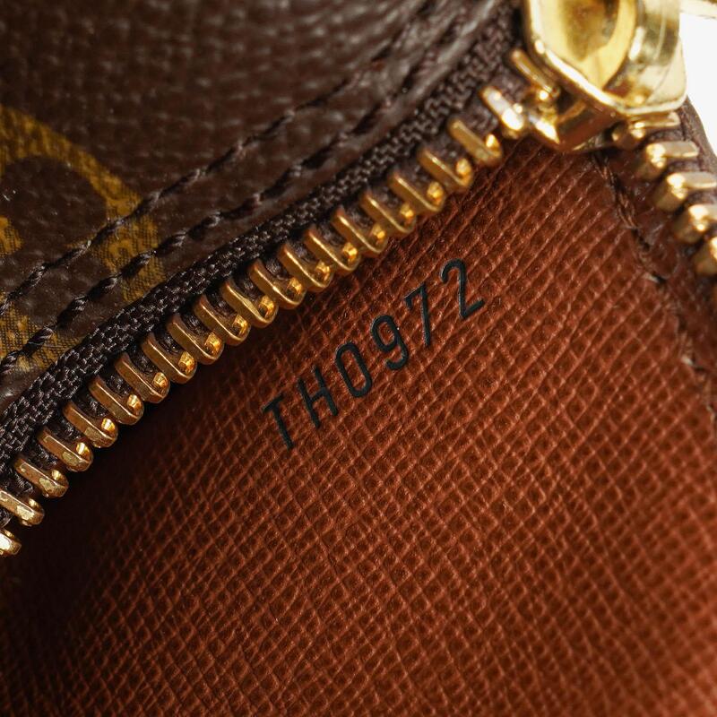 Louis Vuitton Papillon 25 Vintage Monogram Canvas Handbag