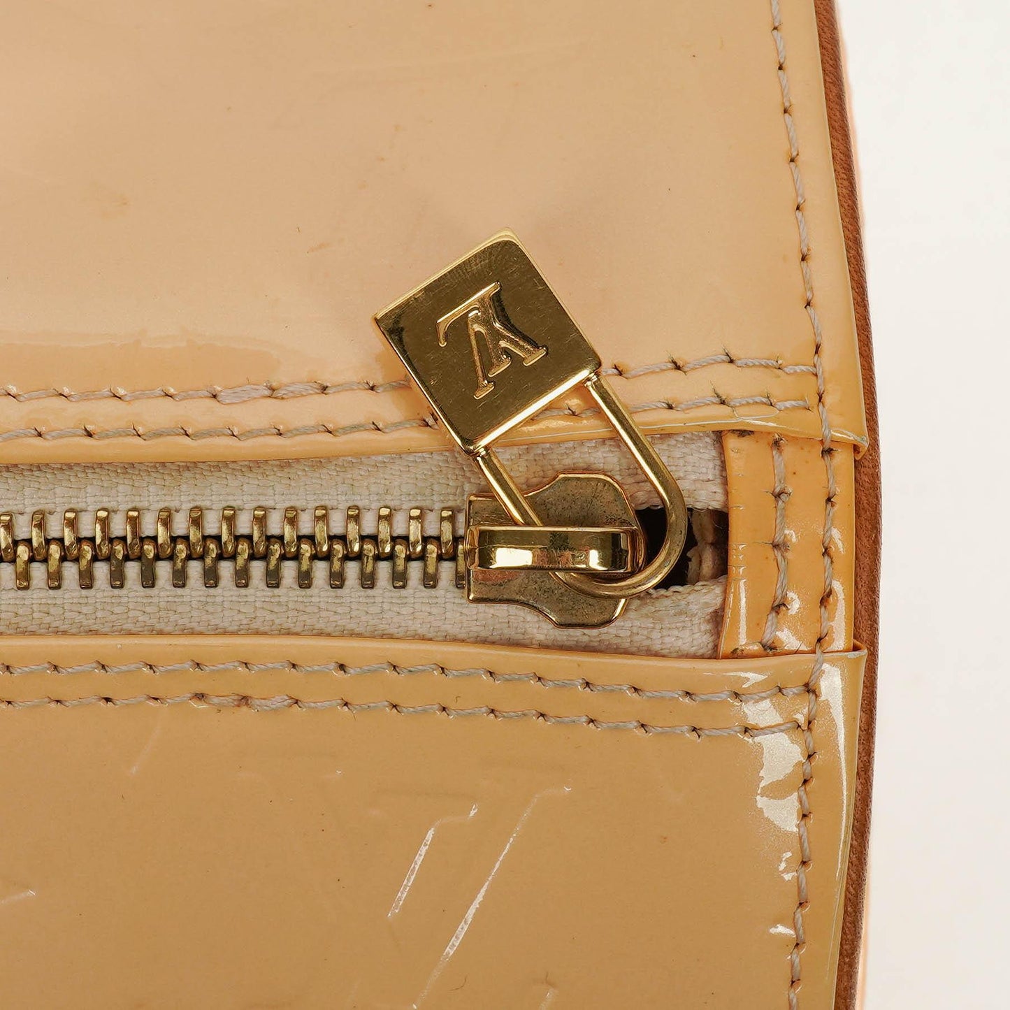 Louis Vuitton Papillon 30 Bedford Cream Beige Monogram Vernis Leather Bag