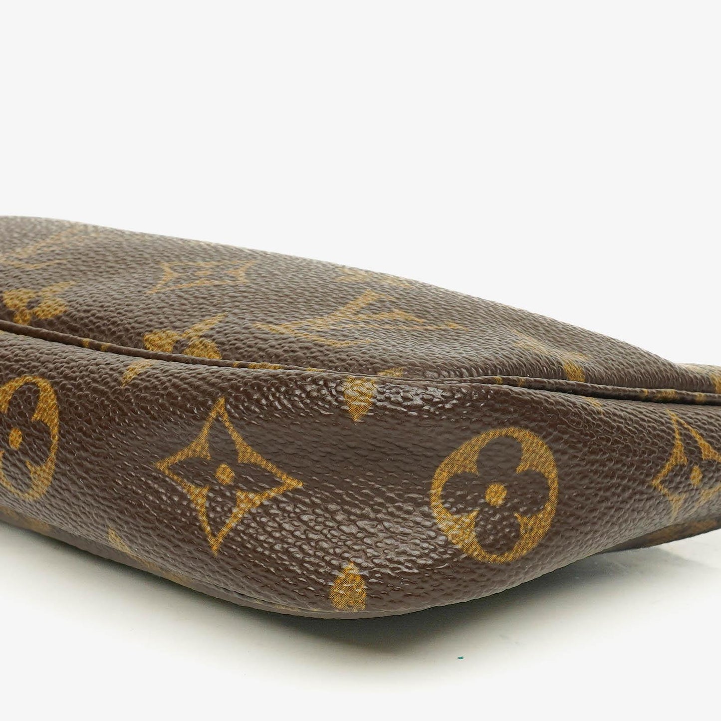 Louis Vuitton Pochette Accessoires Monogram Canvas Clutch Handbag